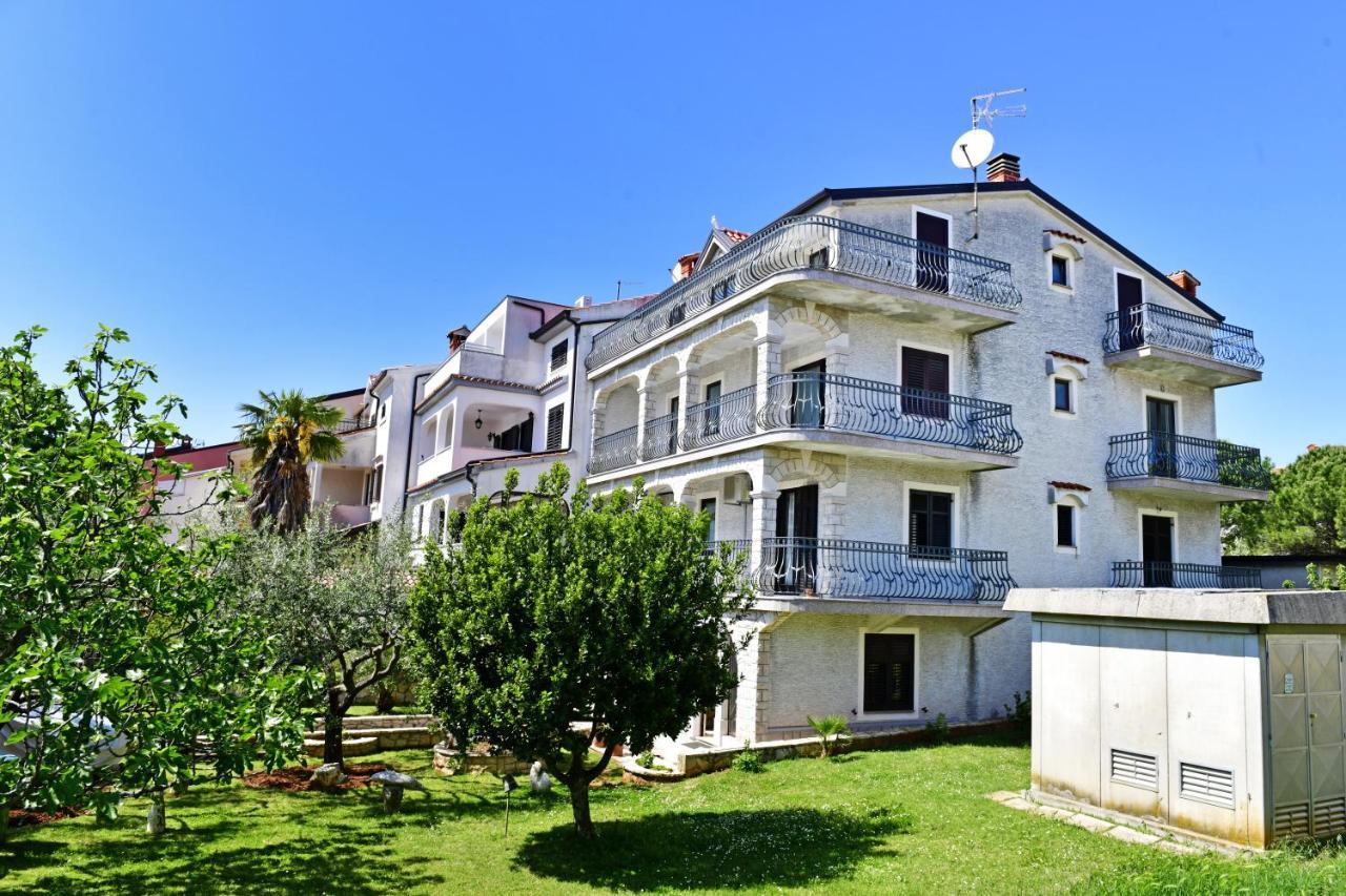 Apartment Mip Poreč Exterior foto